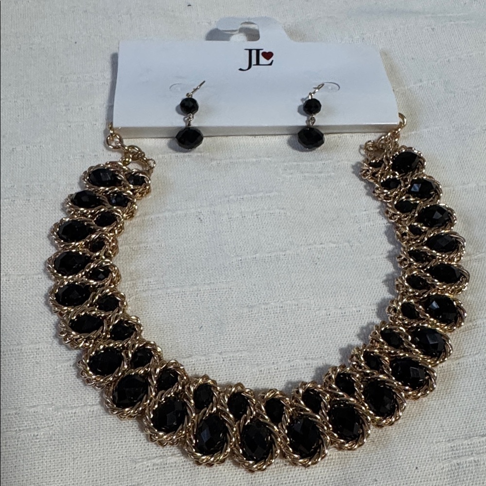 JL Gold and Black Necklace Set